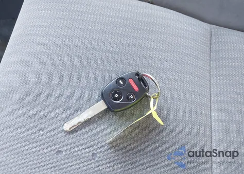 2005 Honda Accord 2.4 Lx z USA, uszkodzony, nr VIN 1HGCM56495A100139